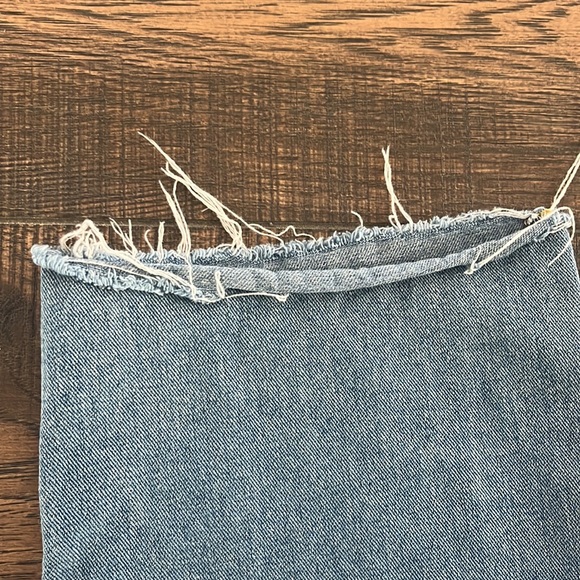 SHEIN Bleach Wash High-Rise Baggy Jeans in Medium Wash - Picture 4 of 8